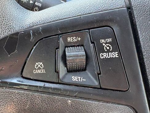 Used 2017 Chevrolet Equinox LS FWD image 13