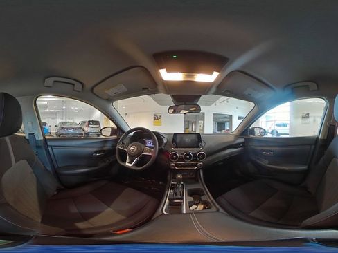 Used 2025 Nissan Sentra SV FWD image 41