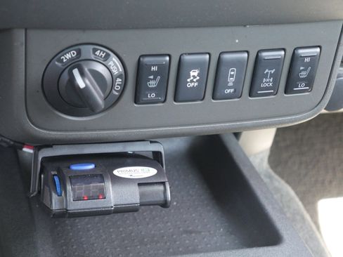 Used 2016 Nissan Frontier PRO-4X w/ Pro-4x Luxury Package AWD/4WD image 13