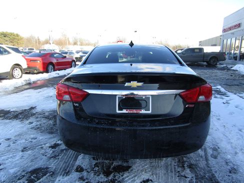 Used 2017 Chevrolet Impala LT w/ Leather Package image 6