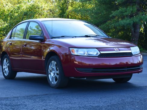 Used 2004 Saturn ION Level 2 image 3