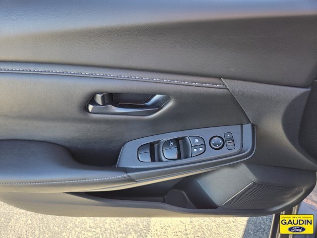 Used 2025 Nissan Sentra S FWD image 18