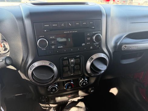 Used 2012 Jeep Wrangler Unlimited Sport image 23
