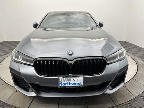 Used 2021 BMW 530e xDrive w/ Executive Package image 14