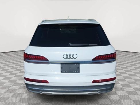 Used 2023 Audi Q7 3.0T Premium w/ Convenience Package AWD/4WD image 2