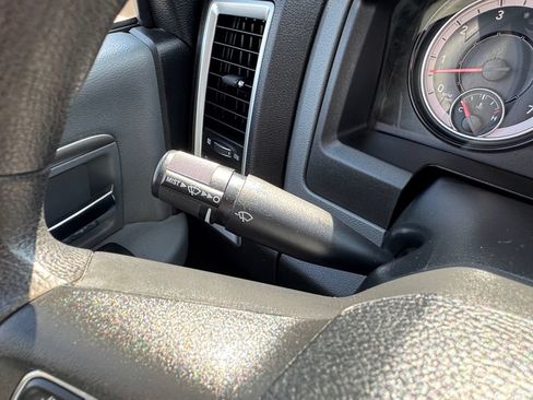 Used 2019 RAM 1500 Classic SLT AWD/4WD image 33