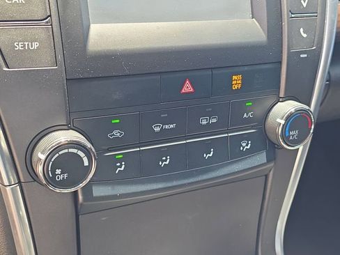 Used 2017 Toyota Camry LE FWD image 24