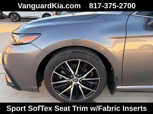 Used 2023 Toyota Camry SE image 8