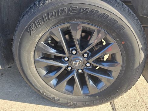 Used 2023 Lexus GX 460 Premium image 36