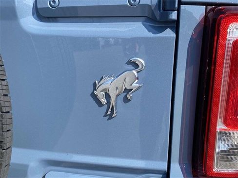 New 2025 Ford Bronco 4-Door image 24