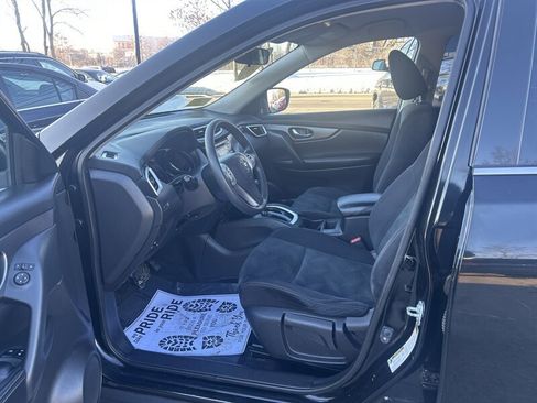 Used 2016 Nissan Rogue S w/ Appearance Package image 9