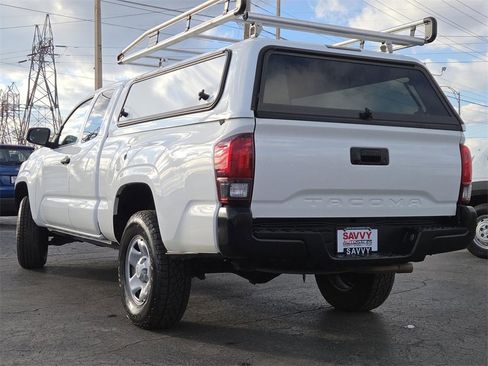 Used 2020 Toyota Tacoma SR image 13