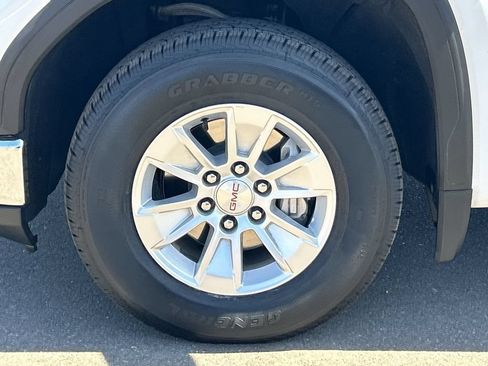 Used 2023 GMC Sierra 1500 SLE RWD image 32