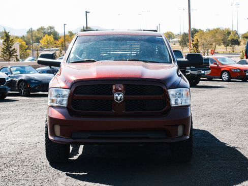 Used 2018 RAM 1500 Express AWD/4WD image 2