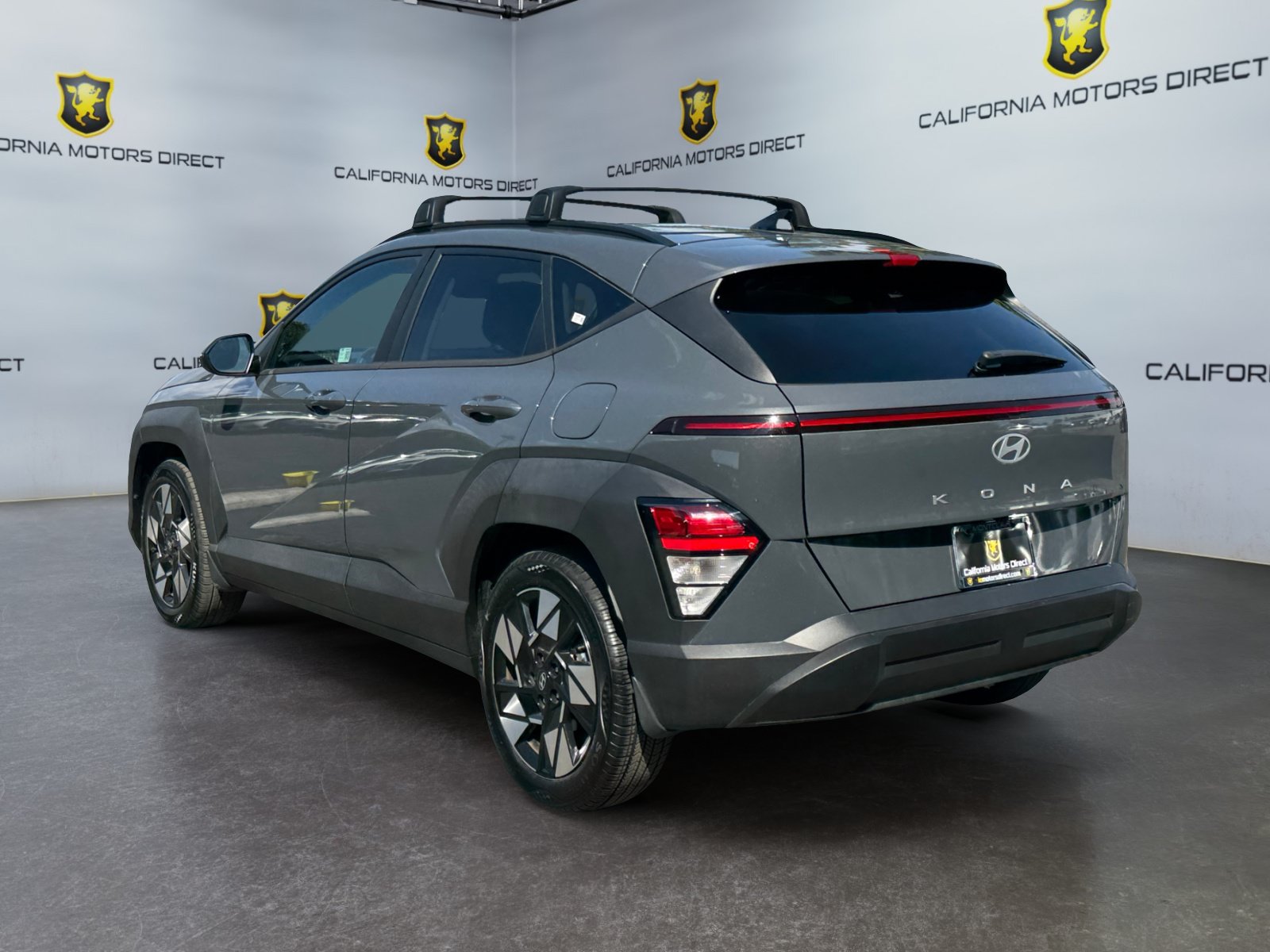 Used 2025 Hyundai Kona SEL FWD image 3