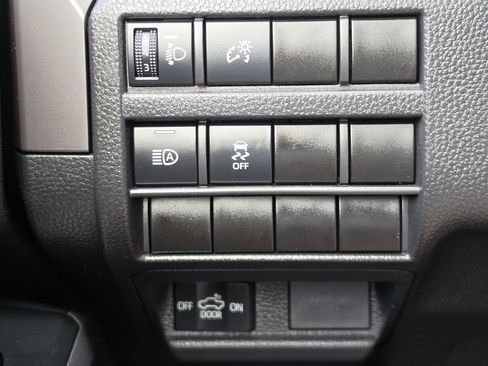 Used 2025 Toyota Tacoma SR5 image 12