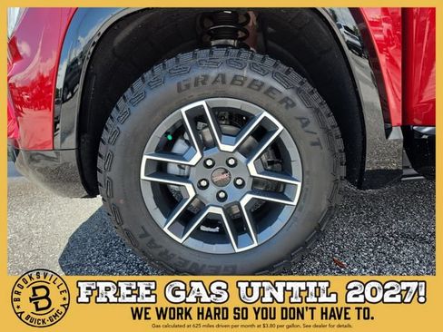 New 2027 GMC Terrain AT4 w/ Convenience Package III AWD/4WD image 29