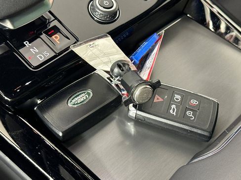 Used 2023 Land Rover Range Rover Sport SE Dynamic image 24