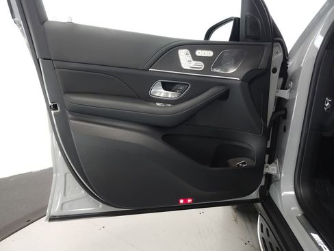 Used 2025 Mercedes-Benz GLE 63 AMG S image 5