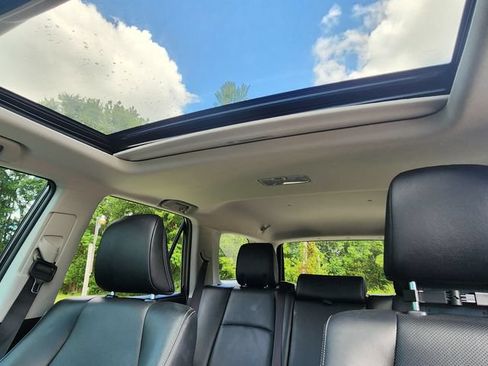 Used 2024 Toyota 4Runner Limited RWD image 17