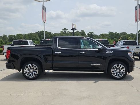 Used 2025 GMC Sierra 1500 Denali w/ Denali Reserve Package AWD/4WD image 4