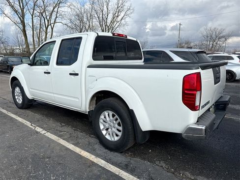 Used 2017 Nissan Frontier SV w/ SV Value Truck Package image 3