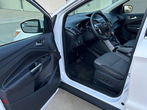 Used 2016 Ford Escape SE AWD/4WD image 12