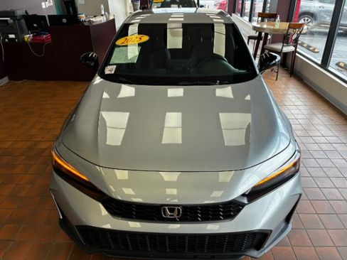 Used 2025 Honda Civic Sport image 6