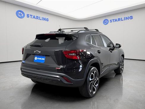 Used 2024 Chevrolet Trax RS w/ Driver Confidence Package image 8