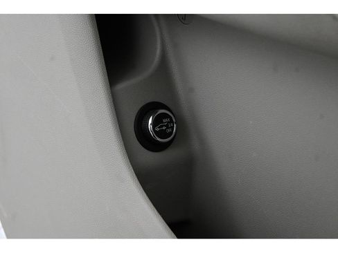 Certified 2023 Cadillac XT4 Premium Luxury w/ Cold Weather Package FWD image 34