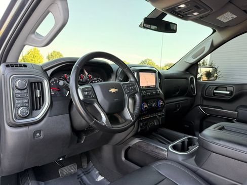 Used 2021 Chevrolet Silverado 1500 LTZ AWD/4WD image 16