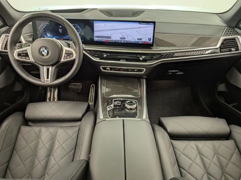 Certified 2026 BMW X5 M60i w/ Executive Package image 17