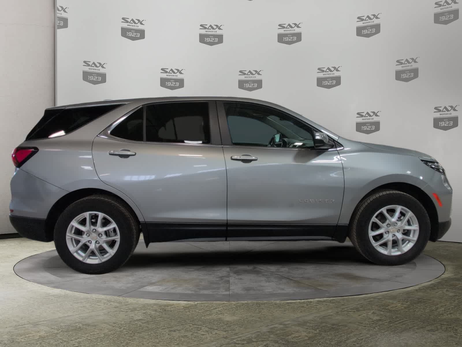 Used 2024 Chevrolet Equinox LT AWD/4WD image 6