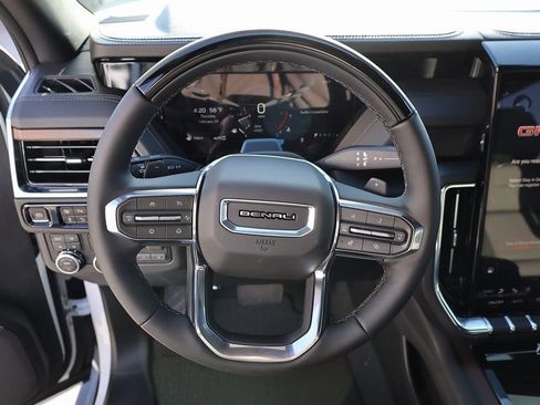 New 2026 GMC Yukon XL Denali w/ Denali Reserve Package image 13