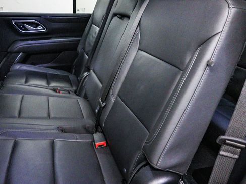 Used 2024 Chevrolet Tahoe Z71 w/ Luxury Package AWD/4WD image 18