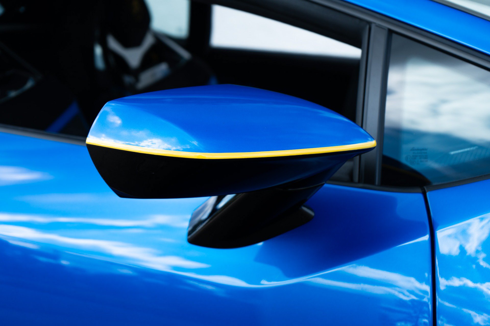 Used 2023 Lamborghini Huracan Tecnica RWD image 38