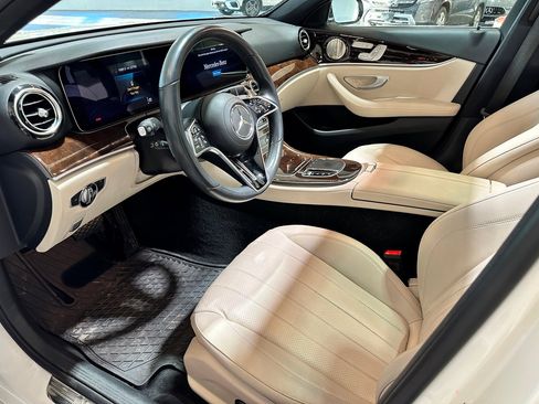 Used 2022 Mercedes-Benz E 350 E 350 4MATIC AMG Line image 7