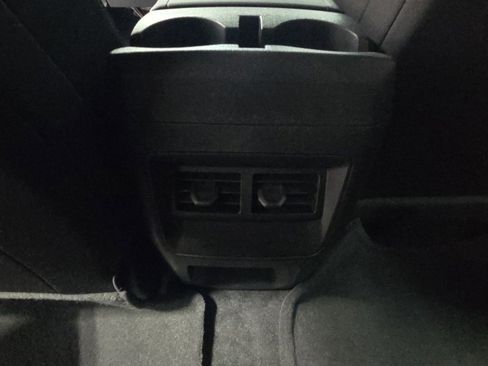 Used 2023 Chevrolet Colorado Trail Boss w/ Technology Package image 35