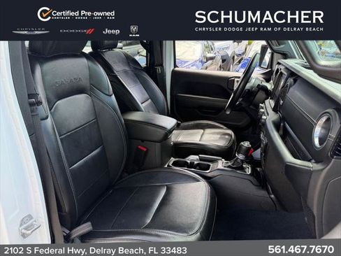 Certified 2022 Jeep Wrangler Unlimited Sahara w/ LED Lighting Group AWD/4WD image 16