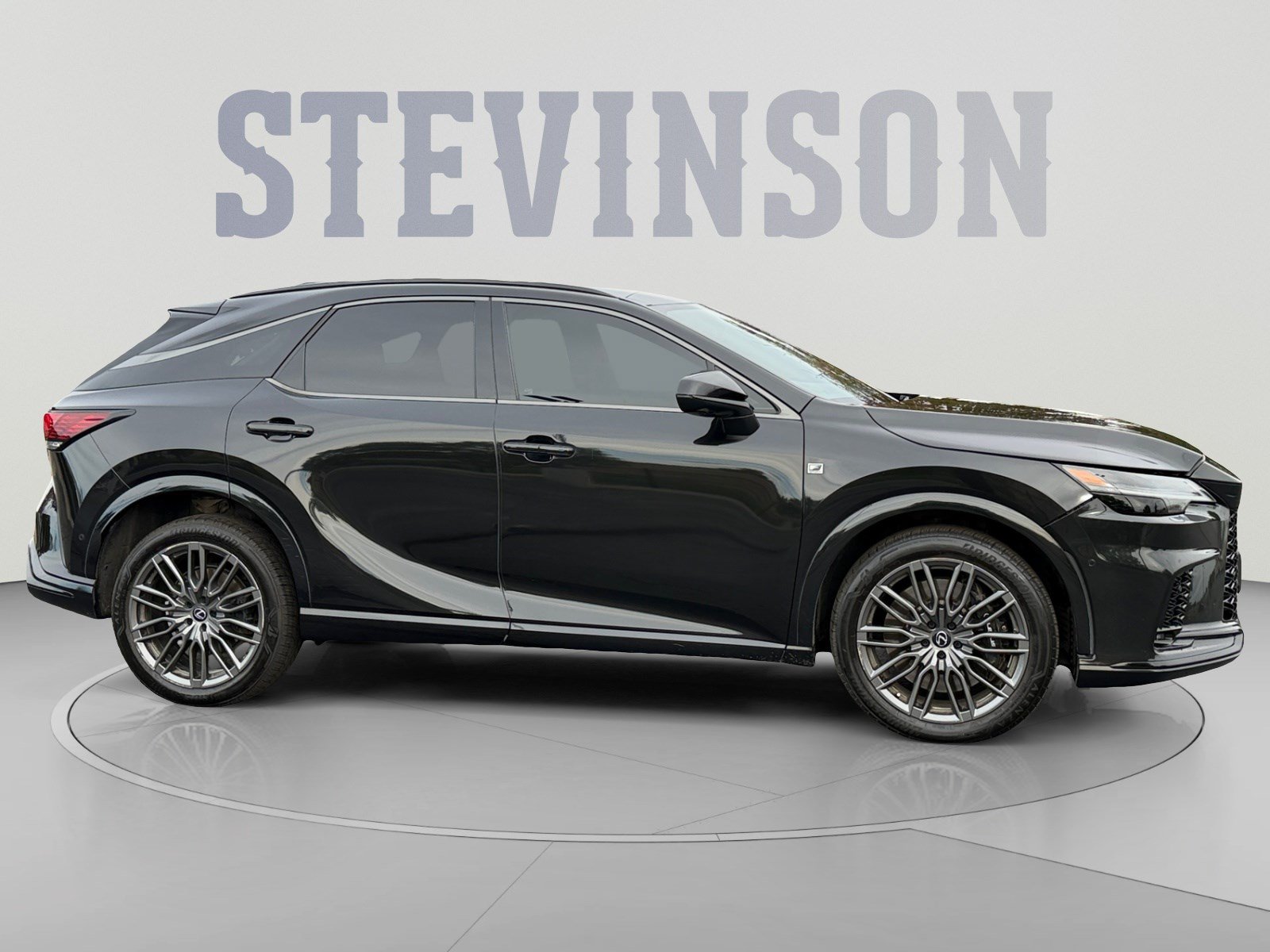 Used 2023 Lexus RX 500h F Sport w/ Accessory Package (Z1) AWD/4WD image 6