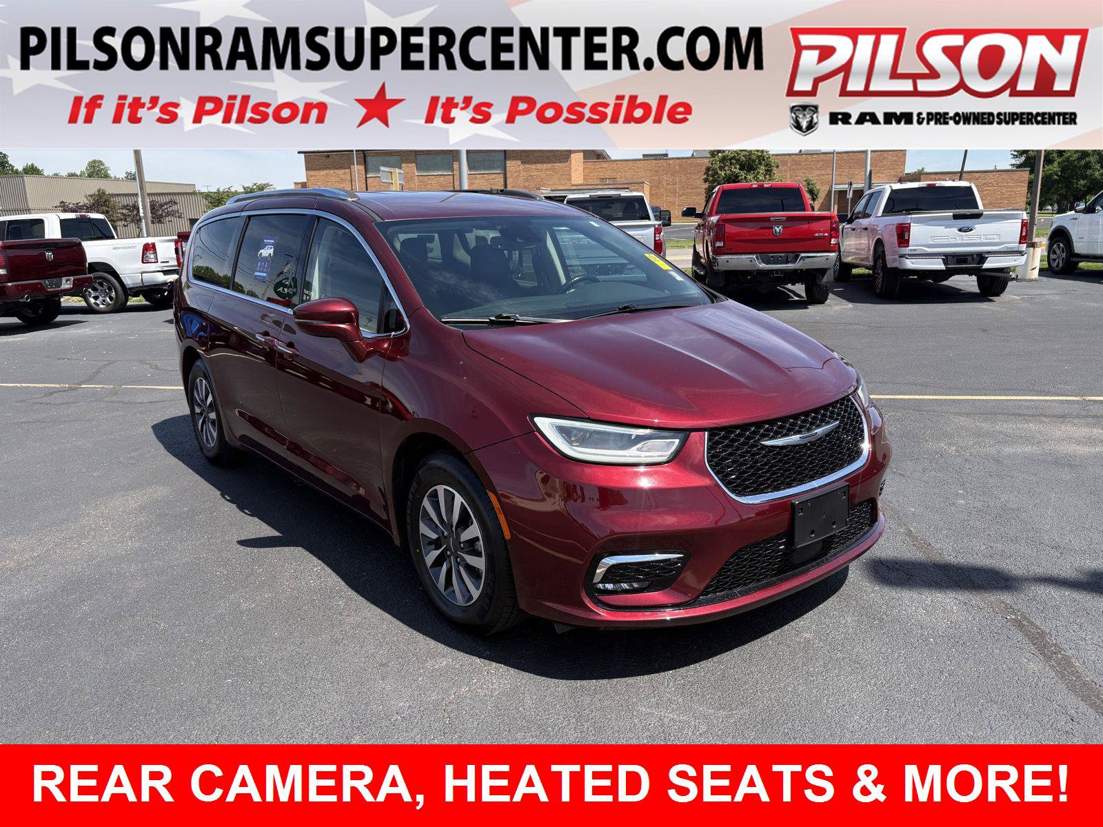 Used 2021 Chrysler Pacifica Touring-L FWD image 1