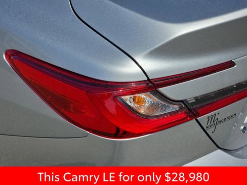 Used 2025 Toyota Camry LE w/ Convenience Package image 40