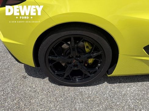 Used 2022 Chevrolet Corvette Stingray Premium Conv w/ Z51 Performance Package RWD image 36
