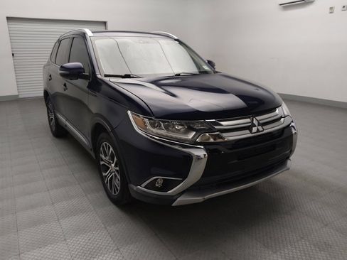 Used 2018 Mitsubishi Outlander SEL image 13