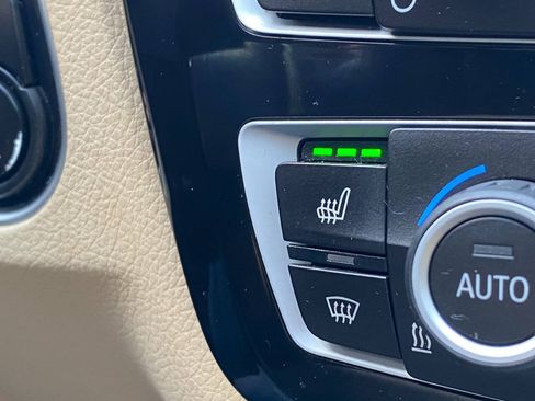 Used 2018 BMW 330i xDrive Sedan AWD/4WD image 30