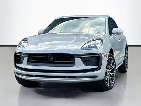 New 2026 Porsche Macan AWD/4WD image 1