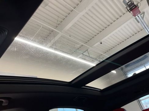 Used 2024 Alfa Romeo Stelvio Veloce image 25