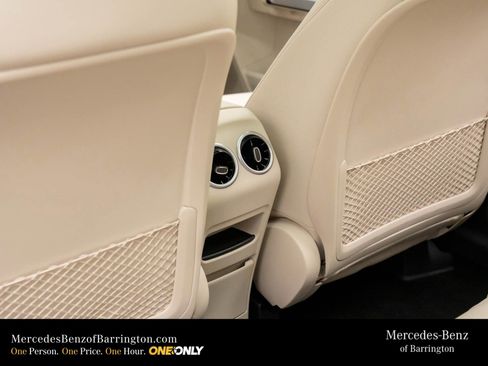 New 2026 Mercedes-Benz GLB 250 4MATIC image 21