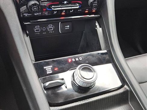 Used 2024 Jeep Grand Cherokee Limited AWD/4WD image 14