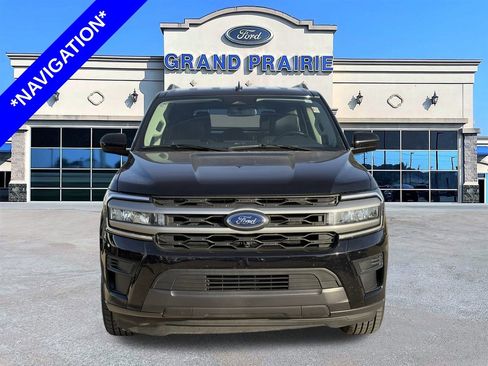 Used 2024 Ford Expedition XLT image 1